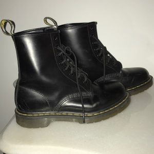 Dr. Martens Black Boot (Original 1460 Smooth)